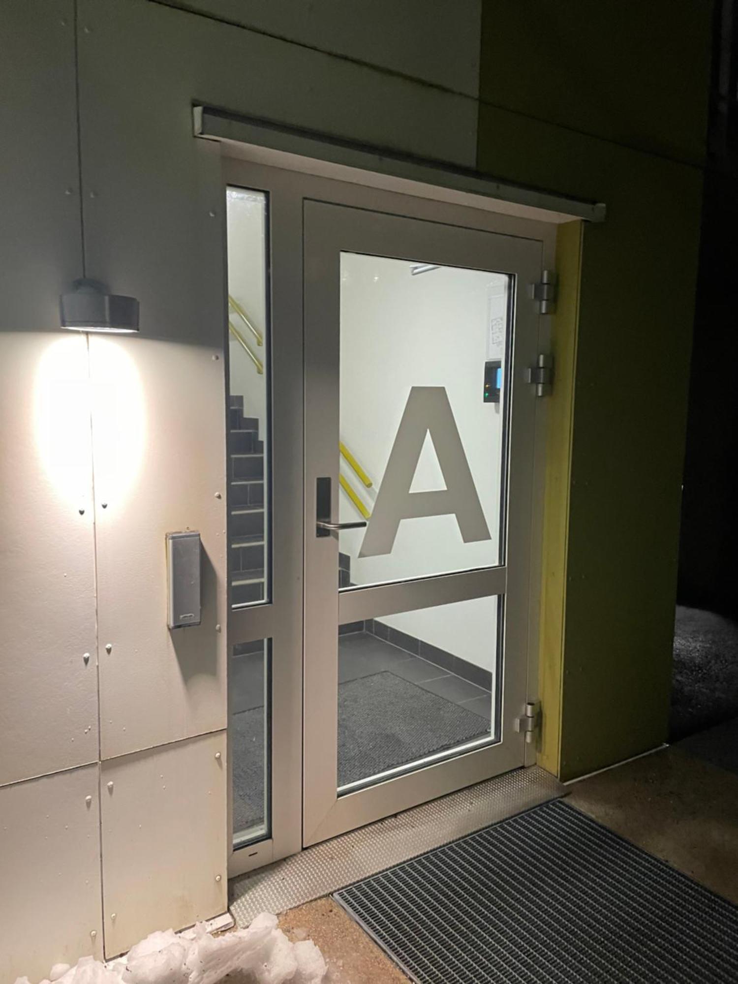 3 Sleeping Rooms For 82M2 Which Direct Traffic To Airport And City Center Bergen Zewnętrze zdjęcie
