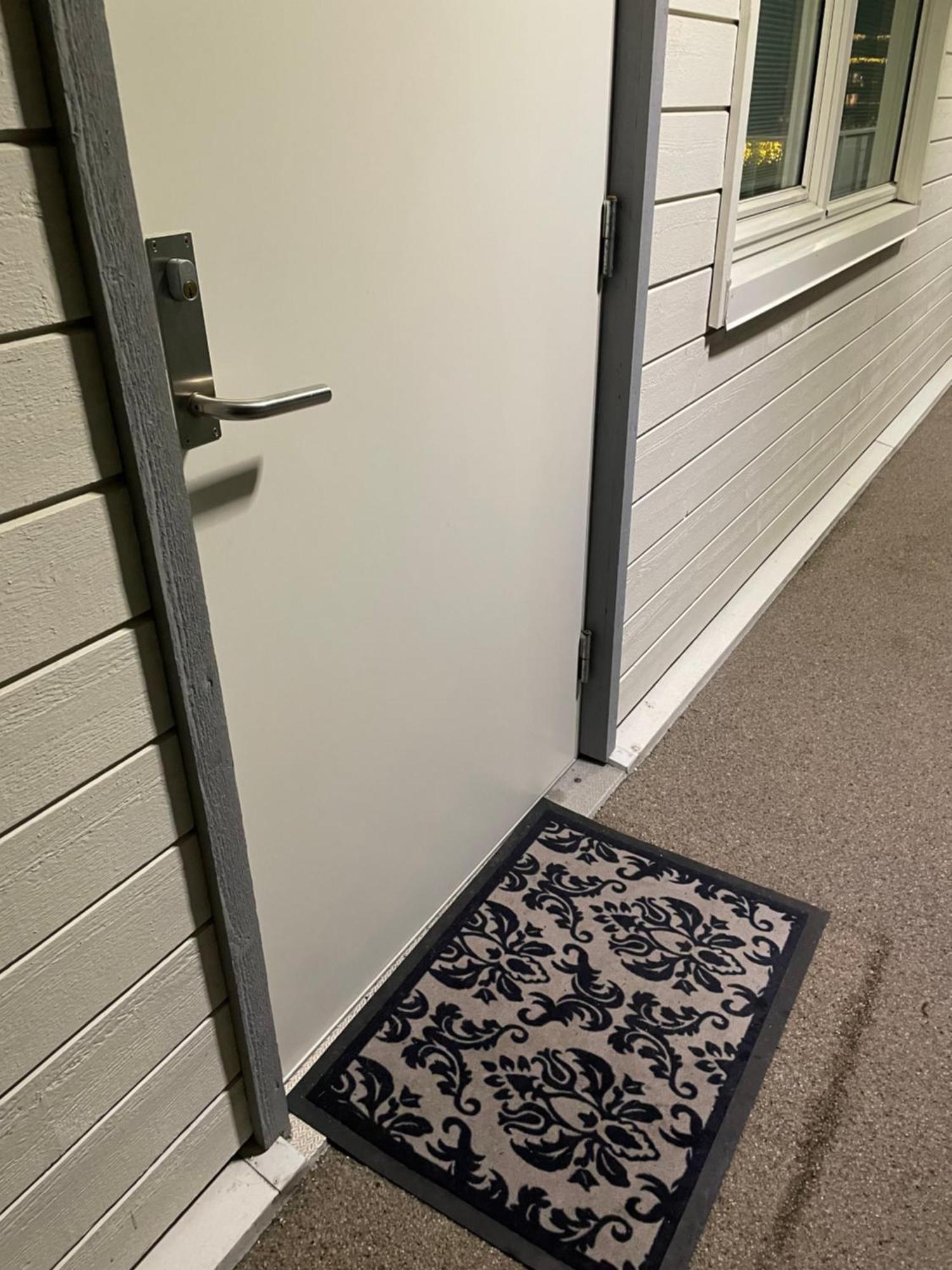 3 Sleeping Rooms For 82M2 Which Direct Traffic To Airport And City Center Bergen Zewnętrze zdjęcie