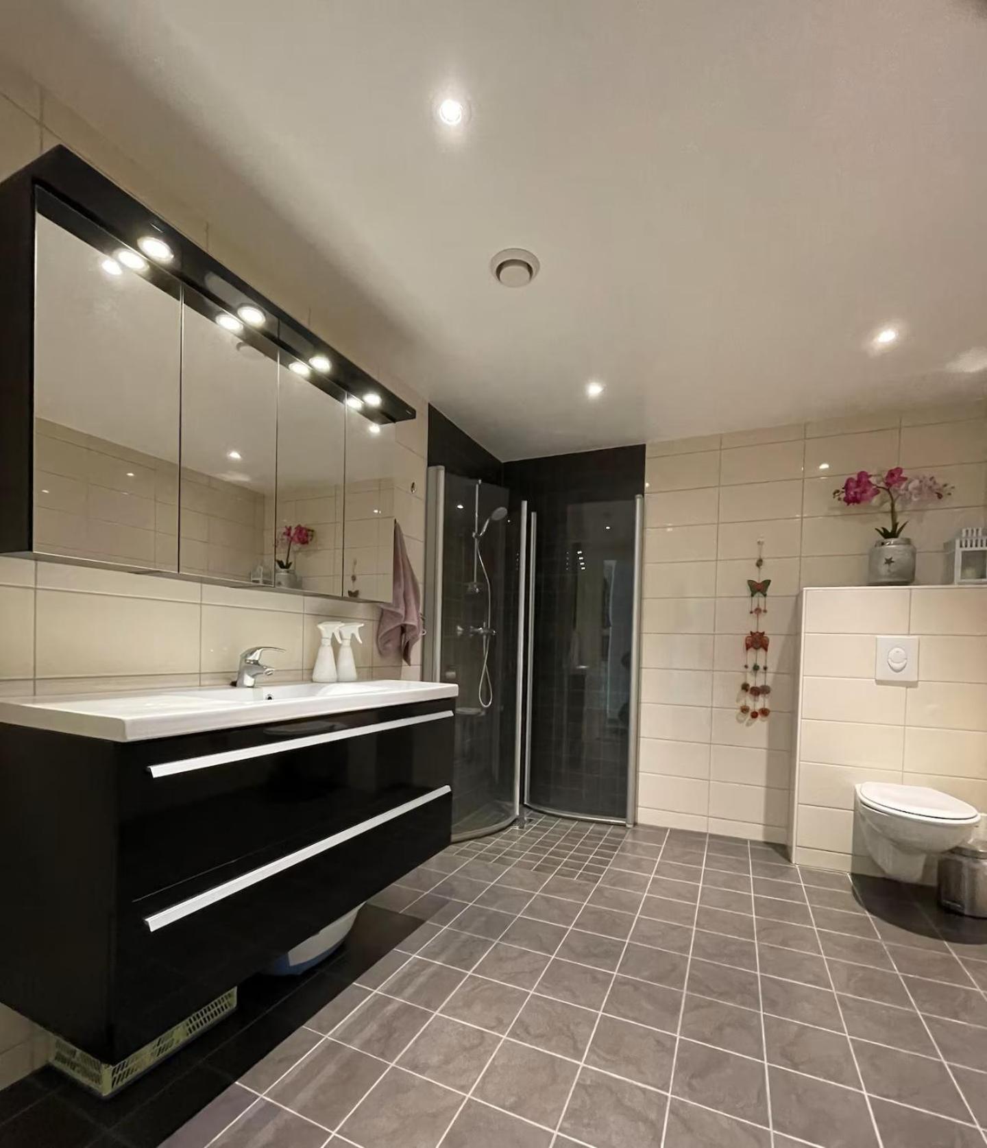 3 Sleeping Rooms For 82M2 Which Direct Traffic To Airport And City Center Bergen Zewnętrze zdjęcie